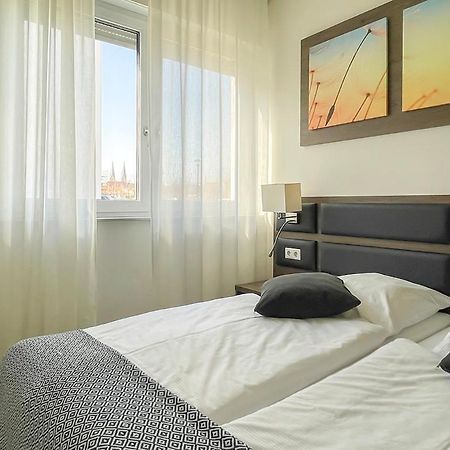 Prima Inn Ferienwohnungen Seetor Residenz Нойруппин Экстерьер фото