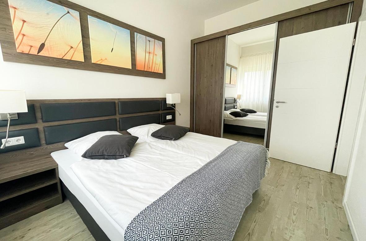 Prima Inn Ferienwohnungen Seetor Residenz Нойруппин Экстерьер фото
